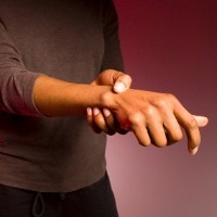 Jika Tulang Butuh Kalsium, Sendi Butuh Glukosamin