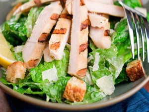 6 Mitos dalam Seporsi Salad