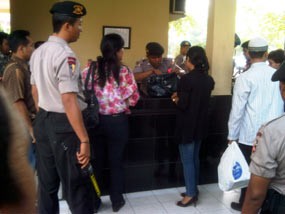 Mabes Polri dan Polda-Polda Perketat Keamanan 