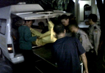Jenazah Pelaku Bom Bunuh Diri Tiba di RS Polri  