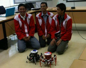 Dua Robot Buatan ITB Siap Jadi Pendeteksi Bom 