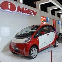 Mahalnya Pajak Mobil Listrik di Indonesia