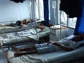 Bentrok dengan TNI AD, 4 Warga Mengalami Luka Tembak