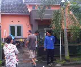 Sebuah Rumah di Sidoarjo Disambar Petir