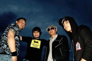Superglad Merilis Single Baru Bebas Unduh Malam Ini