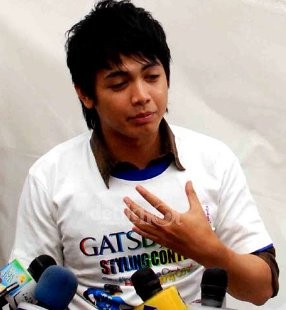 Tommy Kurniawan Dijemput Paksa 4 Polisi Tommy Kurniawan Dijemput Paksa 4 Polisi