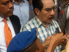 Aneka Kejanggalan di Sidang Antasari Azhar Versi Pengacaranya