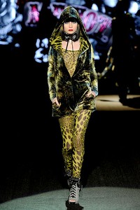Betsey Johnson, Fall/Winter 2011. New York Fashion Week 2011. [Photo by Frazer Harrison/Getty Images for IMG]