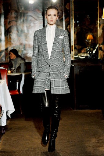 Bill Blass, Fall/Winter 2011. New York Fashion Week 2011. [Photo by Slaven Vlasic/Getty Images]