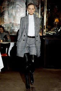 Bill Blass, Fall/Winter 2011. New York Fashion Week 2011. [Photo by Slaven Vlasic/Getty Images]