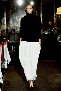 Bill Blass, Fall/Winter 2011. New York Fashion Week 2011. [Photo by Slaven Vlasic/Getty Images]