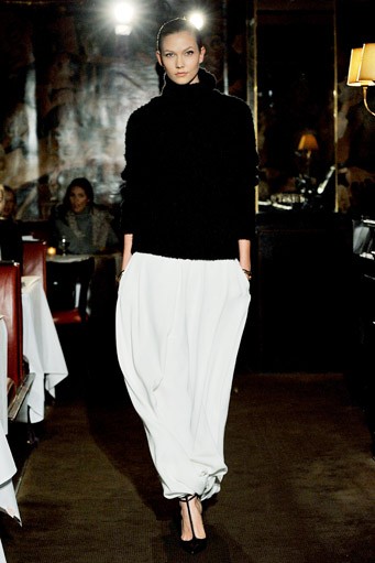 Bill Blass, Fall/Winter 2011. New York Fashion Week 2011. [Photo by Slaven Vlasic/Getty Images]