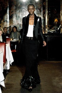 Bill Blass, Fall/Winter 2011. New York Fashion Week 2011. [Photo by Slaven Vlasic/Getty Images]