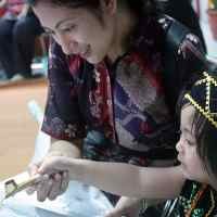 Peringati Hari Kartini, Siswa ACSC Dikenalkan Membatik