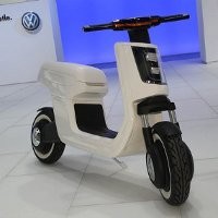 VW Bikin Skuter Listrik