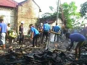 Oplos Bensin, Rumah Ludes dan Pemilik Jadi Korban 