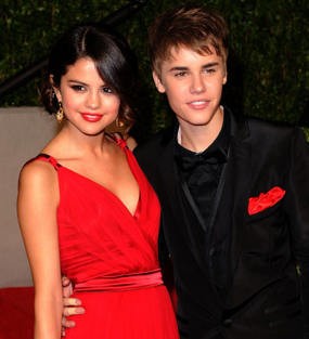 Tiba di Jakarta, Justin Bieber Gandeng Selena Gomez