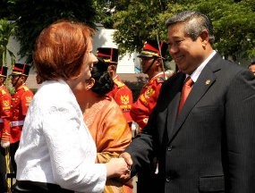 Ke Jepang, PM Gillard Akan Kunjungi Lokasi Terparah Akibat Tsunami