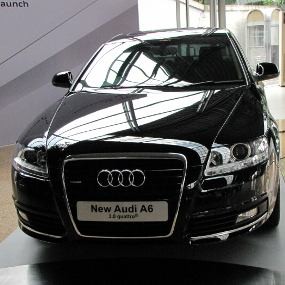 Audi A6 Berwarna Hitam, Simbol Sukses Orang China