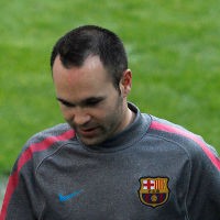 Iniesta Dipastikan Absen