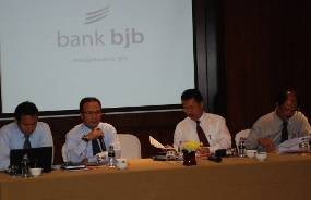 Analyst Meeting Q1/2011 bank bjb