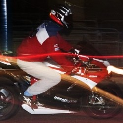 Wus, Pangeran William Ngebut dengan Ducati di Hari Terakhir Membujang