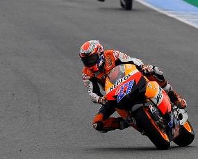 Stoner Berniat Dobrak Dominasi Lorenzo