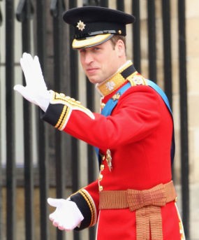 William Tiba di Westminster Abbey Didampingi Pangeran Harry