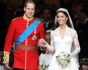 Ini Detail Gaun & Aksesori Pernikahan Kate Middleton