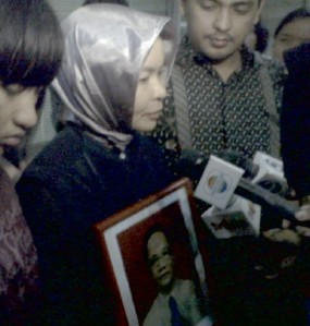 Istri Irzen Octa ke Istana, Tapi Gagal Bertemu SBY