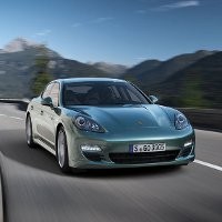 Porsche Panamera Diesel Bisa Jalan 1.200 Km dengan Sekali Isi BBM