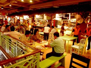 Eat&Eat Surabaya: Etalase Kuliner Asia