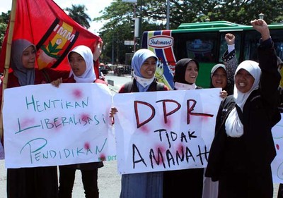 Mahasiswa Tolak Komersialisasi Pendidikan
