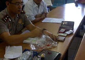 Curi Perhiasan & Mobil, Anggota TNI dan Pacarnya Dibekuk