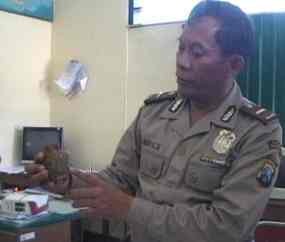 Granat Nanas Ditemukan Bercampur Rongsokan