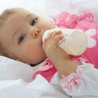 Saat Anak akan Tidur Tak Perlu Diberi Susu