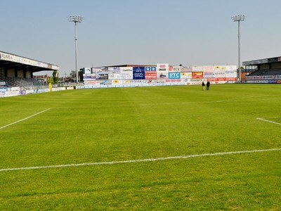 Jalan-jalan ke Stadion Vise