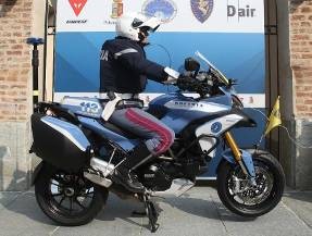 Polisi Italia Lebih Aman dengan Jaket Berfitur Airbag