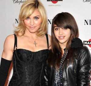 Madonna Duet Bareng Putrinya di Album Baru