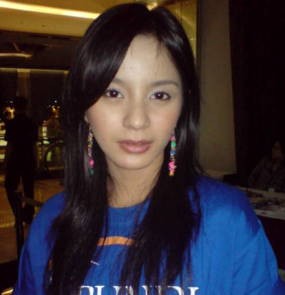 Kirana Larasati Berkali-kali Cium Bibir Onci Ungu