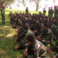 Irfan Bachdim dan Kim Kurniawan Dilatih Militer