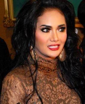 Ayo Buru Mobil Mewah Ex Krisdayanti