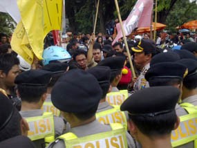 Hari Ini, 13 Tahun Lalu