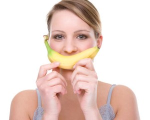 Cegah & Basmi Jerawat dengan Masker Pisang