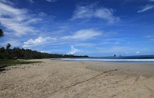 Nias Memang Bukanlah Lombok atau Bali
