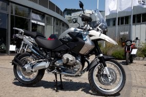 BMW Rayakan Produksi 2 Juta Unit Motor