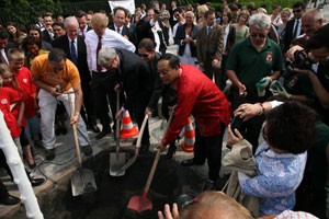 Aksi Jerman-RI untuk Bumi di Jalan 17 Juni