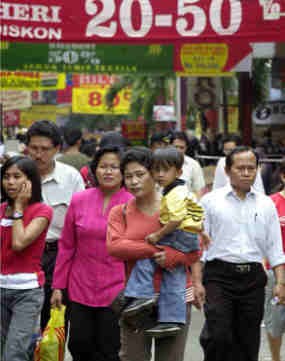 Cuti Bersama Dadakan, Mal jadi Tujuan Libur Keluarga