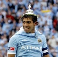 Tevez Akan Bertahan, Asalkan ...