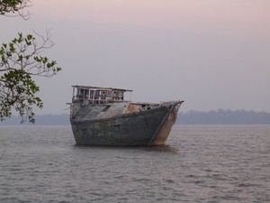 Wisata Singkat di Jungkat Beach